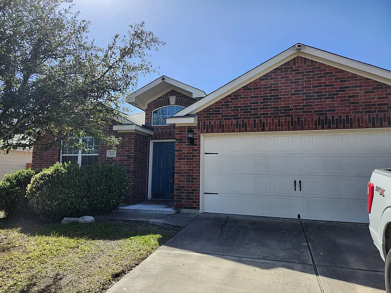 212 Judge King Dr — Photo 2