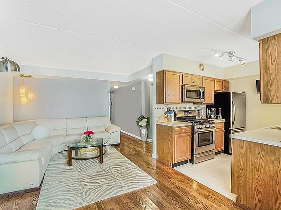3rd image of 152 Beach 62nd St #53