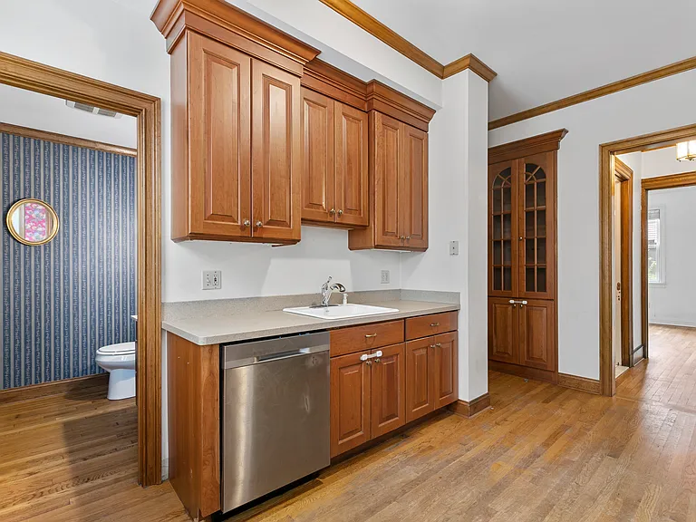 361 Willow St #1W — Photo 8