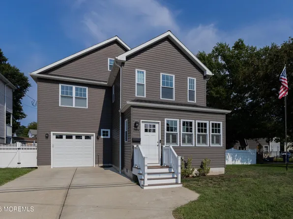 208 Hudson Avenue, North Middletown, NJ 07748