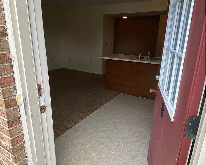 124 Alycia Dr — Photo 11