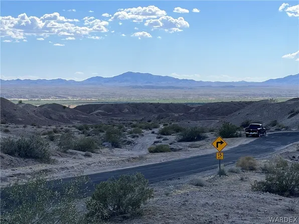 Pecos Dr, Topock, AZ 86436