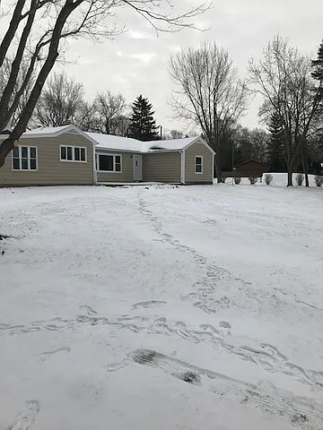 301 Hillside Ave photo 1