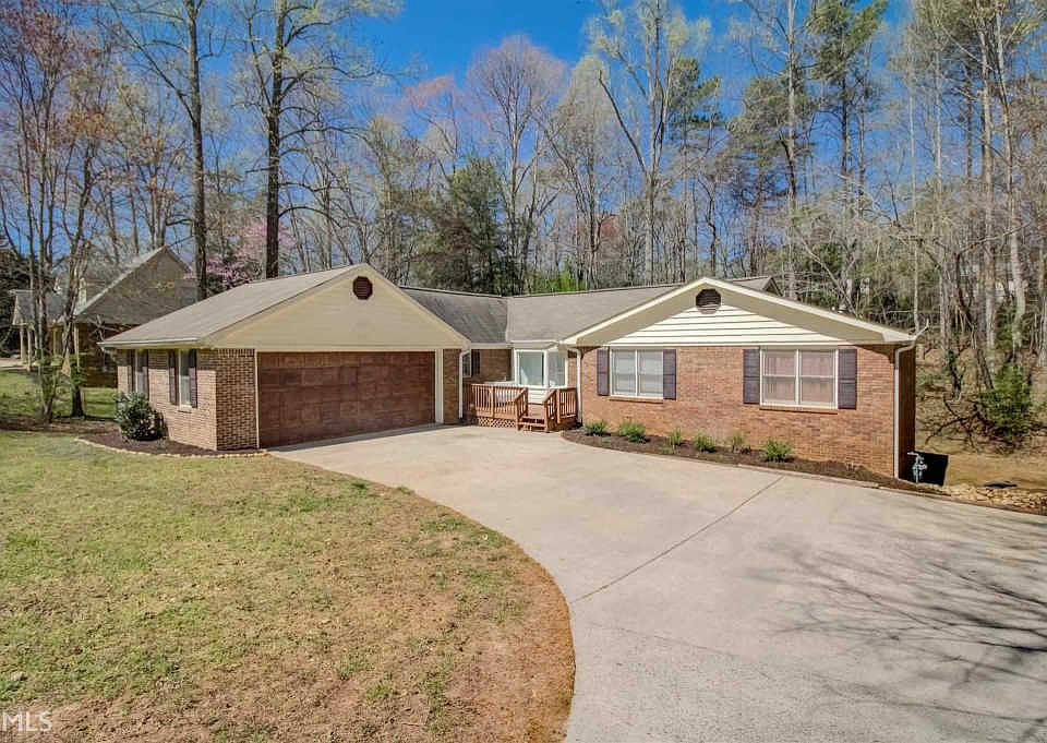 1st image of 4435 Stacey Dr