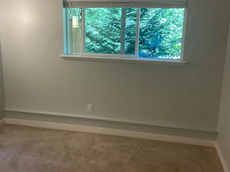 4837 Sandra Ln NE — Photo 20