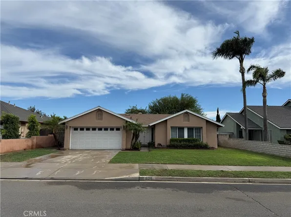 926 E Skylark St, Ontario, CA 91761