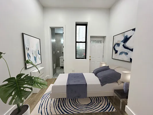 Rented by Brookhaus Capital Inc | media 7