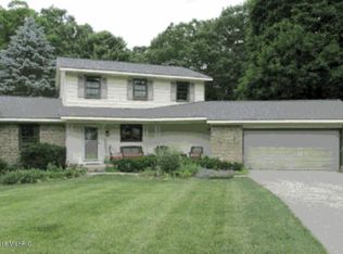 2025 Timberview Dr NE, Grand Rapids, MI 49525