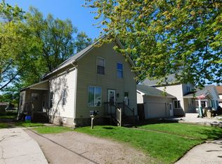 1116 Hancock St, Port Huron, MI 48060
