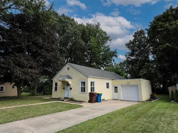511 20th St, Auburn, IN 46706