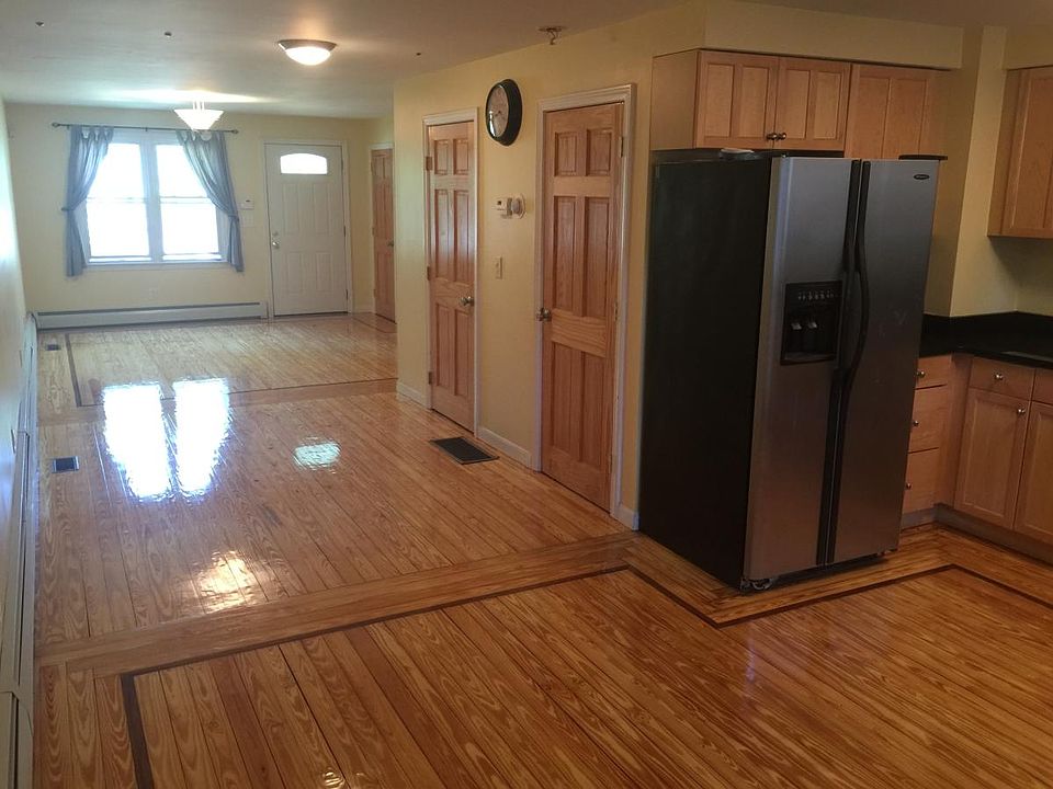 1st image of 93 Evergreen St #1