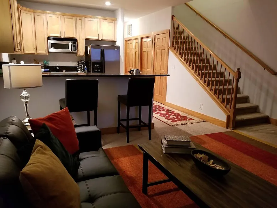 135 Main St #202
