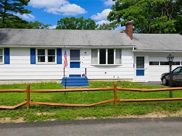 35 Williams St, Coventry, RI 02816
