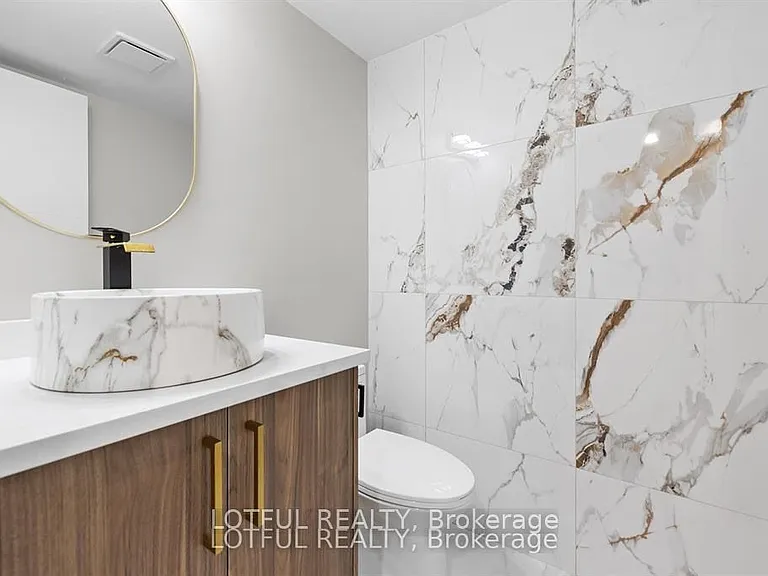 461 Tweedsmuir Ave #B — Photo 6