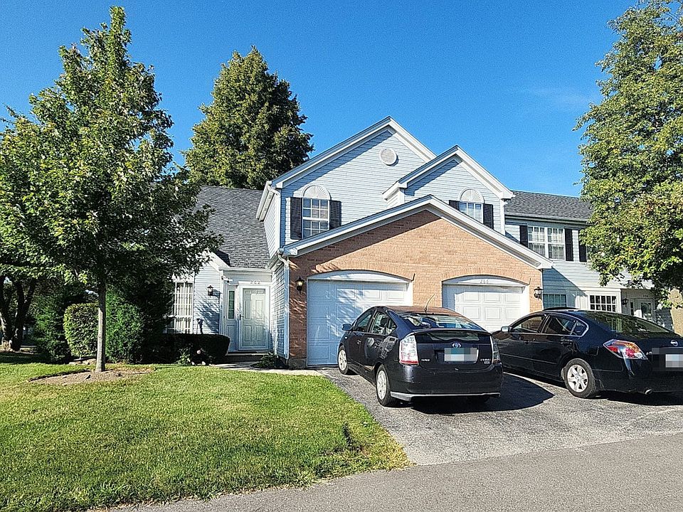 1st image of 262 Knoxbury Ct