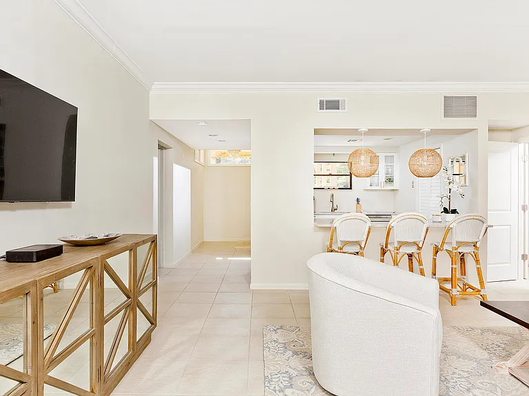 11818 Pebblewood Dr — Photo 7