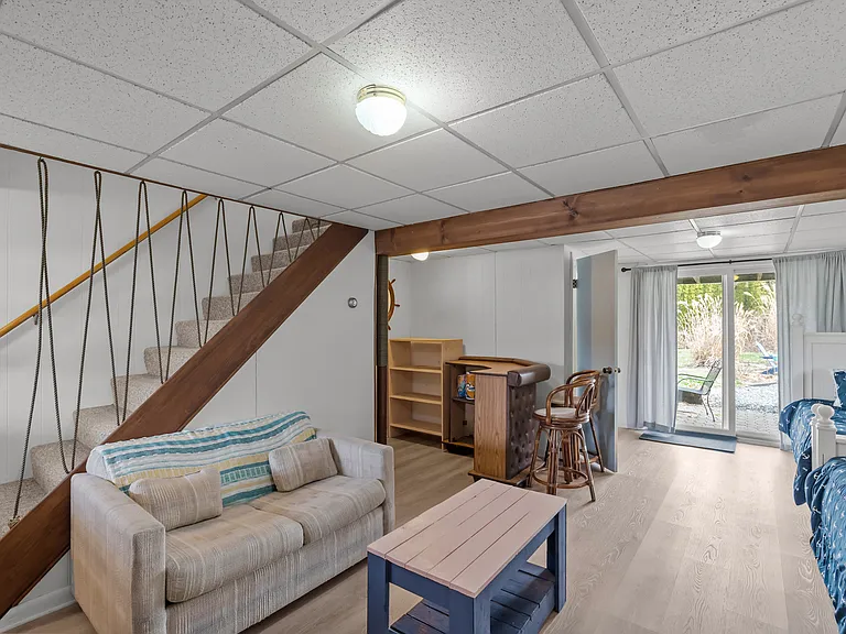 17 Clifford Dr — Photo 36