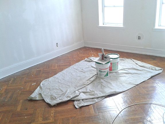 5th image of 3137 35th St APT 2
