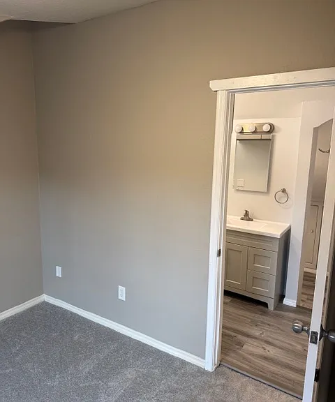 302 N Gertruda Ave — Photo 19