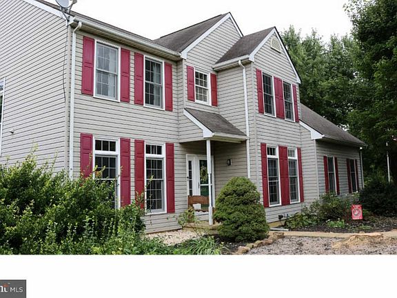 3rd image of 401 Misty Vale Dr