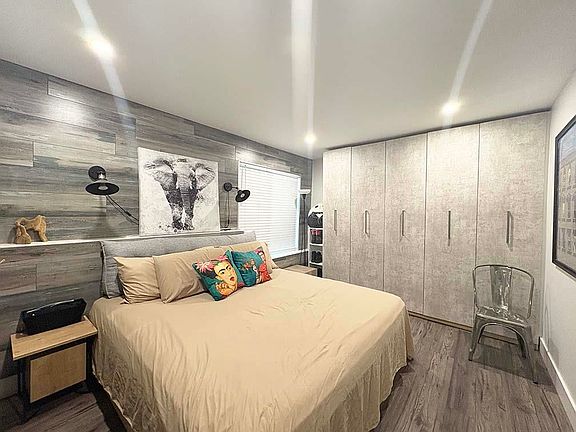 2nd image of 609 Lidster Pl