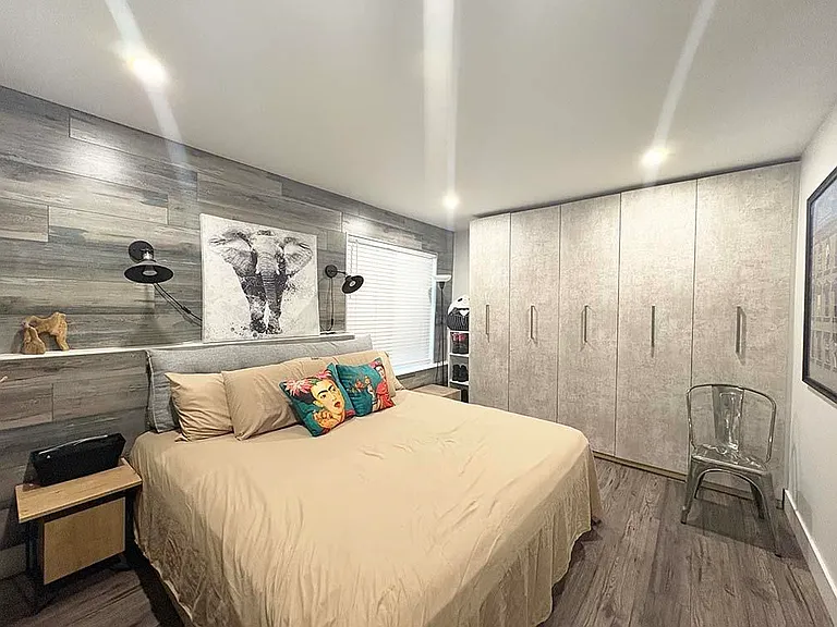 609 Lidster Pl — Photo 2
