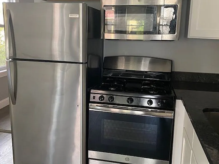 53 Orlando St — Photo 16