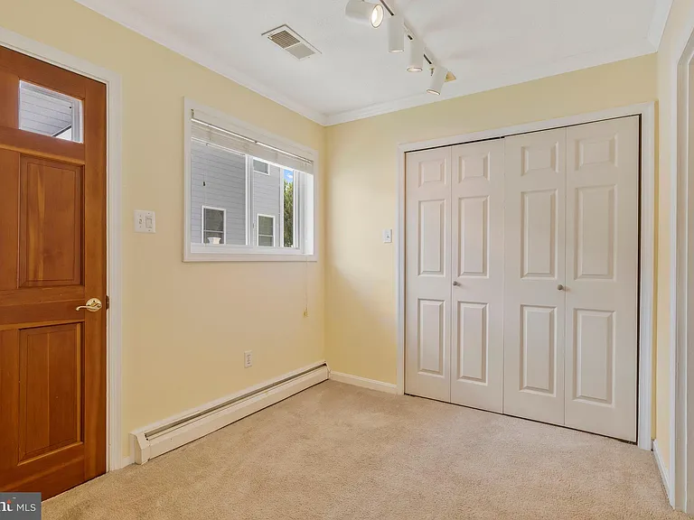 304 Patrick St SW — Photo 12
