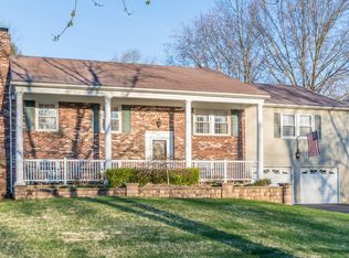 41 Ascot Dr, Freehold, NJ 07728