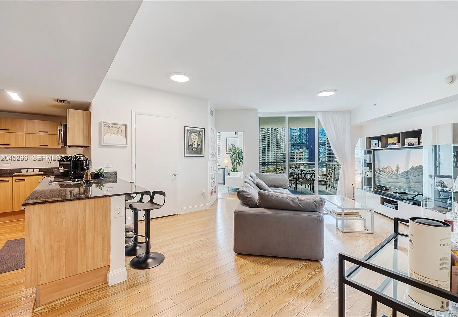 Wind Condo — Photo 4