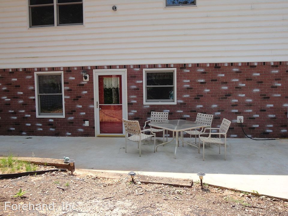 1st image of 100-A Pugh Farm Ln