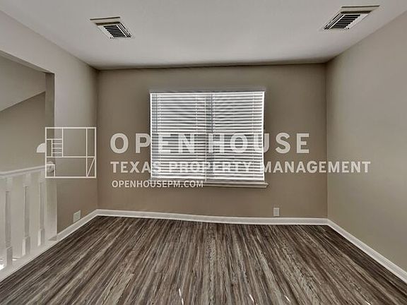 4th image of 2714 Woodspring Forest Dr