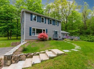 42 Parmalee Hill Rd, Newtown, CT 06470