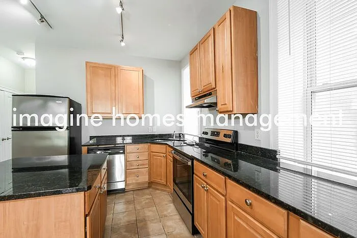 3401 Park Ave — Photo 5