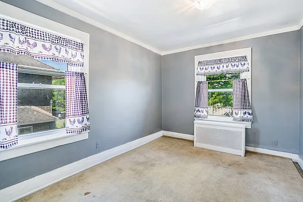 Sold by Dom Realty of NY | media 8