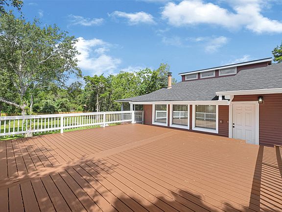2nd image of 3302 Prairie Dr
