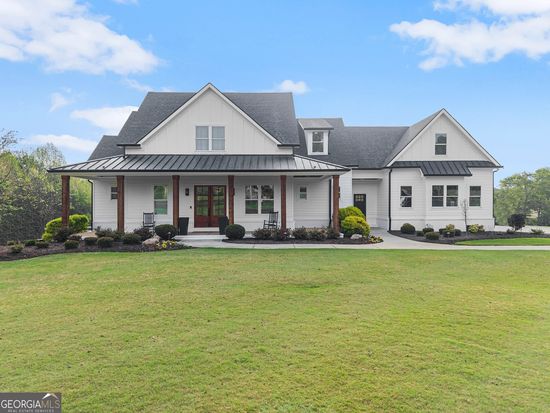 35 Happy Chair Ln, Hoschton, GA 30548