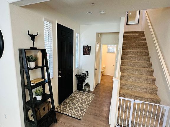 5th image of 24268 White Willow Ave