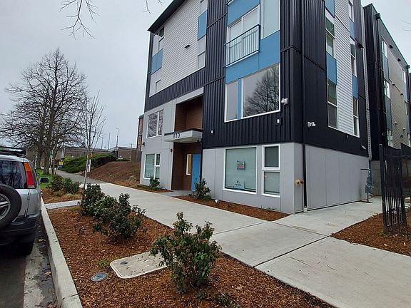 3rd image of 810 Yakima Ave #7