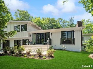 1 Crawford Ter, Riverside, CT 06878