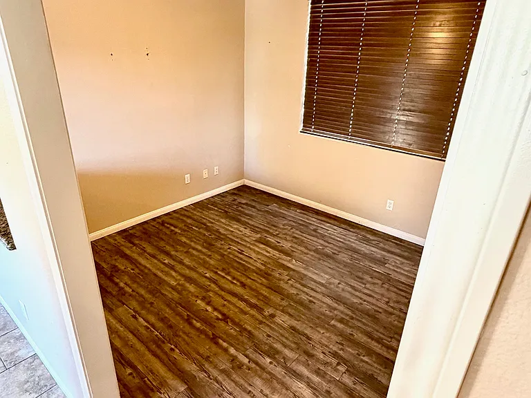 3936 Gold Point St — Photo 13