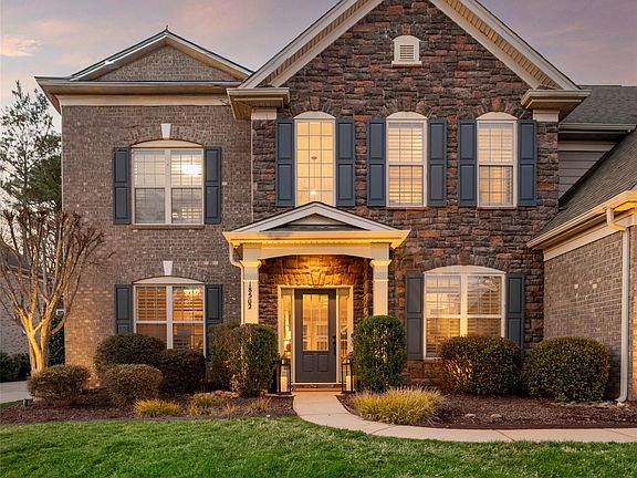 4th image of 18502 Clavemorr Castle Ct