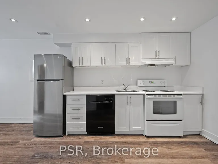 965 Briar Hill Ave #LOWER — Photo 3