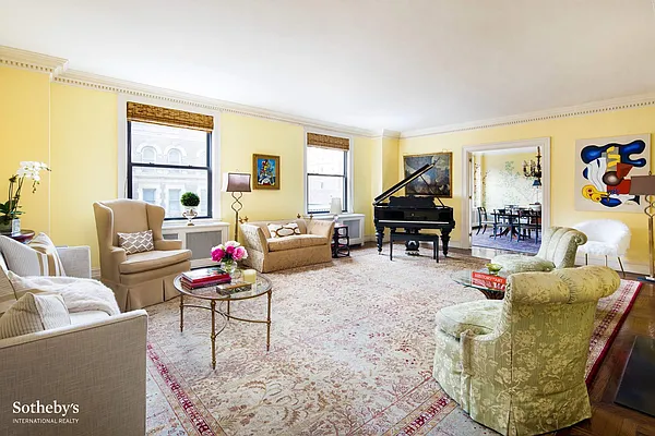 Sold by Sotheby's International Realty | media 25