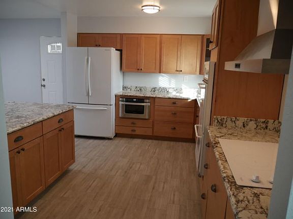 5th image of 11134 W Jersey Ave