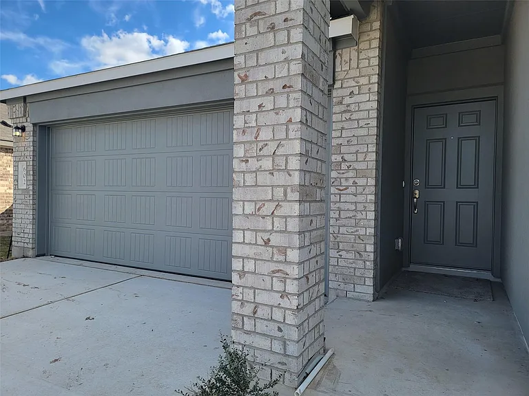 602 Arnage Dr — Photo 4