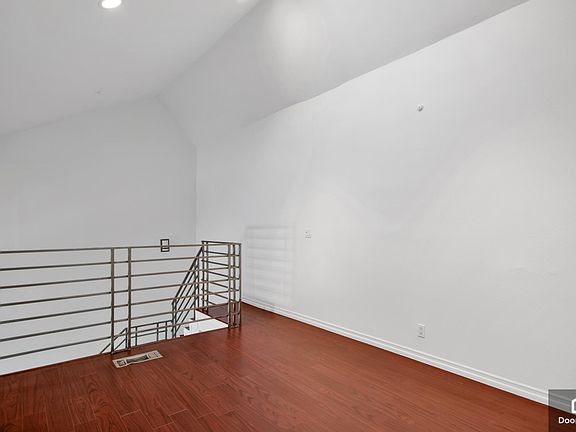 2nd image of 64 N Mar Vista Ave APT 332
