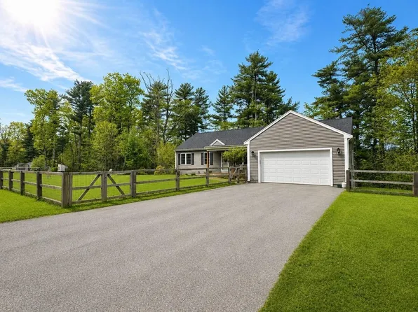 1 Doctor Braley Road, Rochester, MA 02770