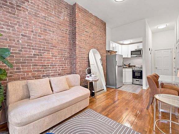 3rd image of 244 W 103rd St APT 5