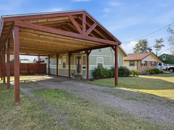 3736 42nd St, Port Arthur, TX 77642